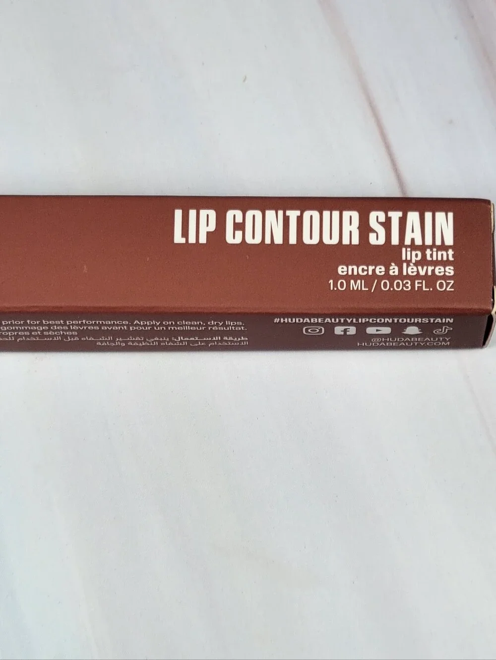 Huda Beauty Lip Contour Stain for 12-Hour Wear BNIB